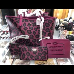 NWT Coach Pink leopard cheetah tote w/wallets